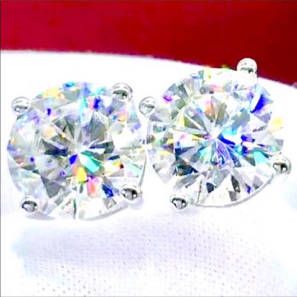 7mm 1.25 ct Round Brilliant Cut Stud Earrings - Picture 11 of 14